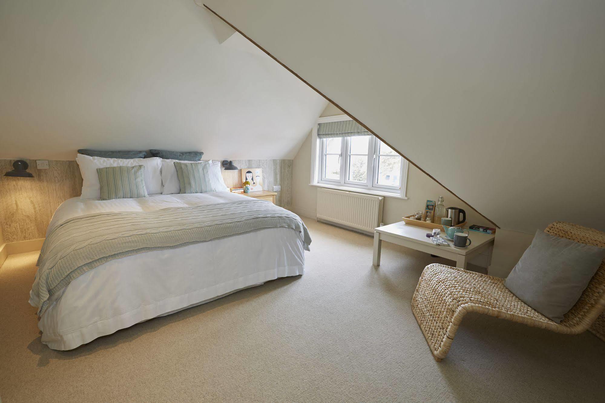 Lyndhurst House Bagian luar foto